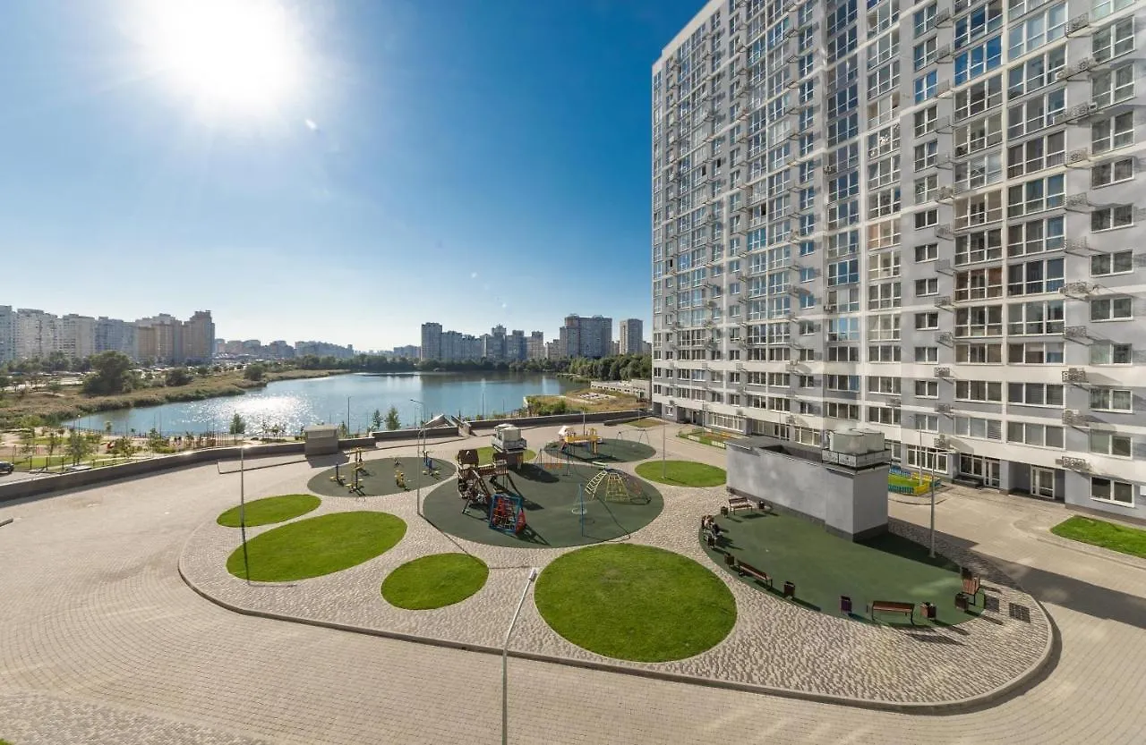 Квартира В Жк Лебединый, Ревуцкого 40 В, Метро Харьковская Позняки Kyiv Apartment