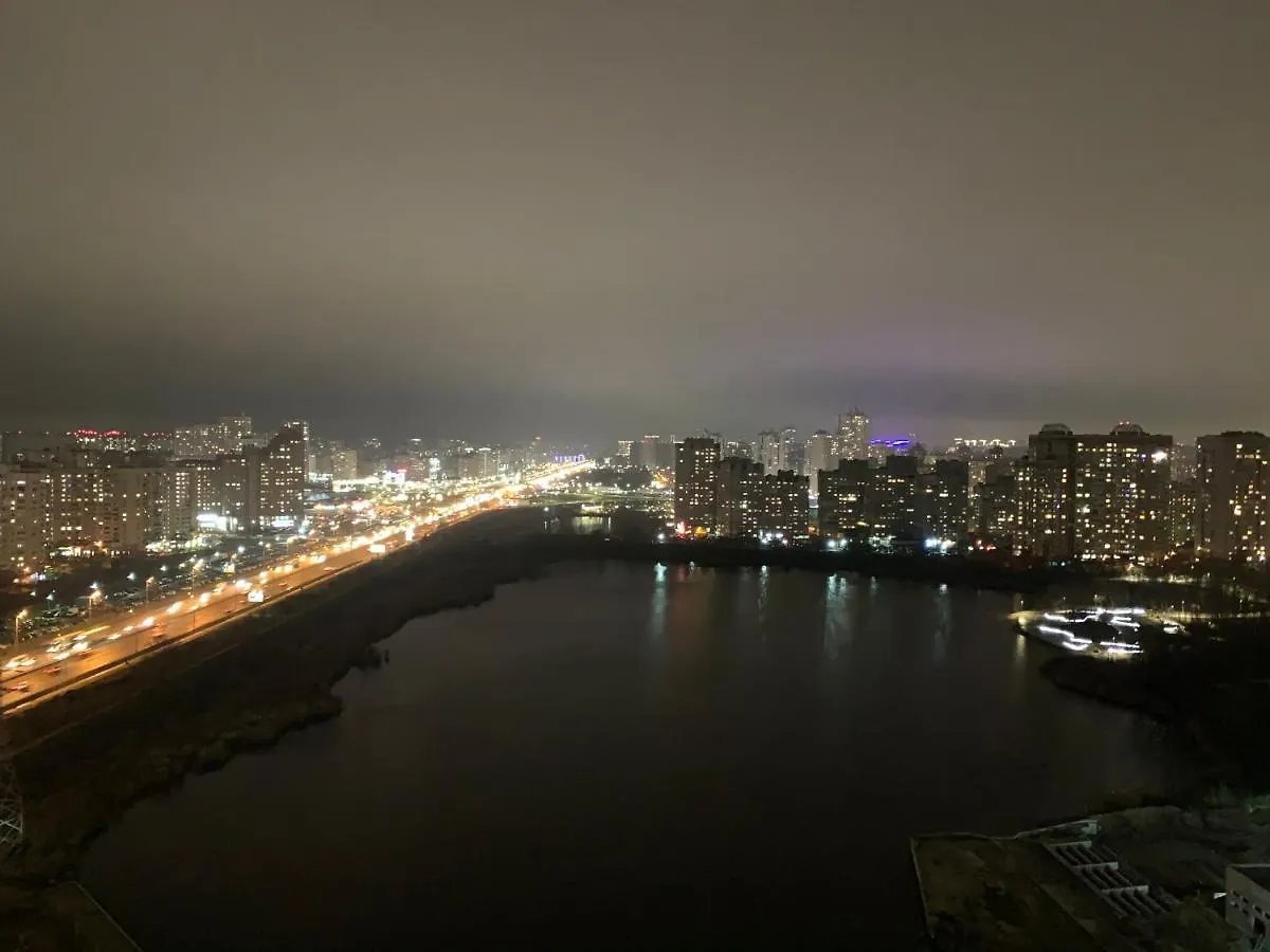 Квартира В Жк Лебединый, Ревуцкого 40 В, Метро Харьковская Позняки Kiev Daire